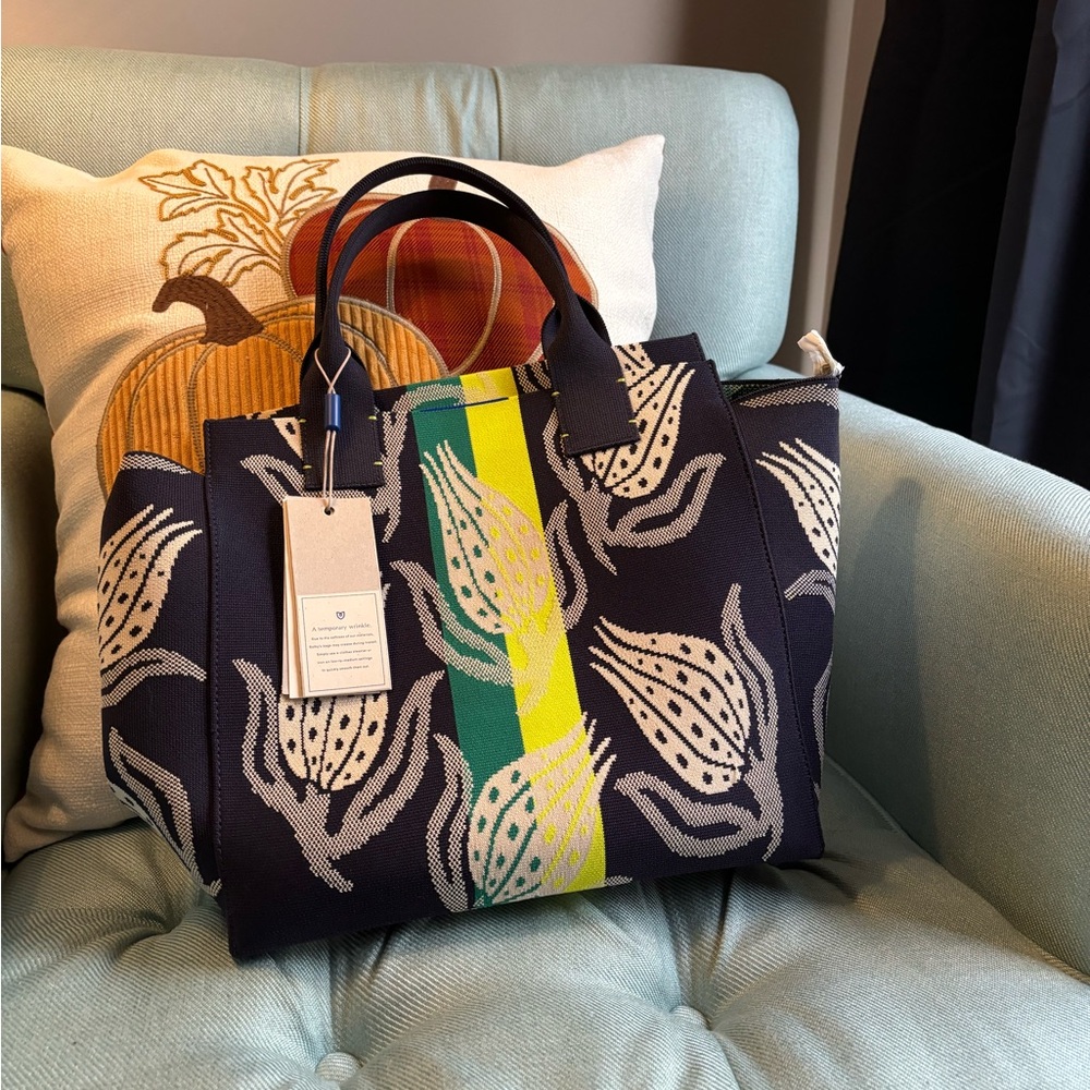 NWT Rothys Navy Botanical Handbag